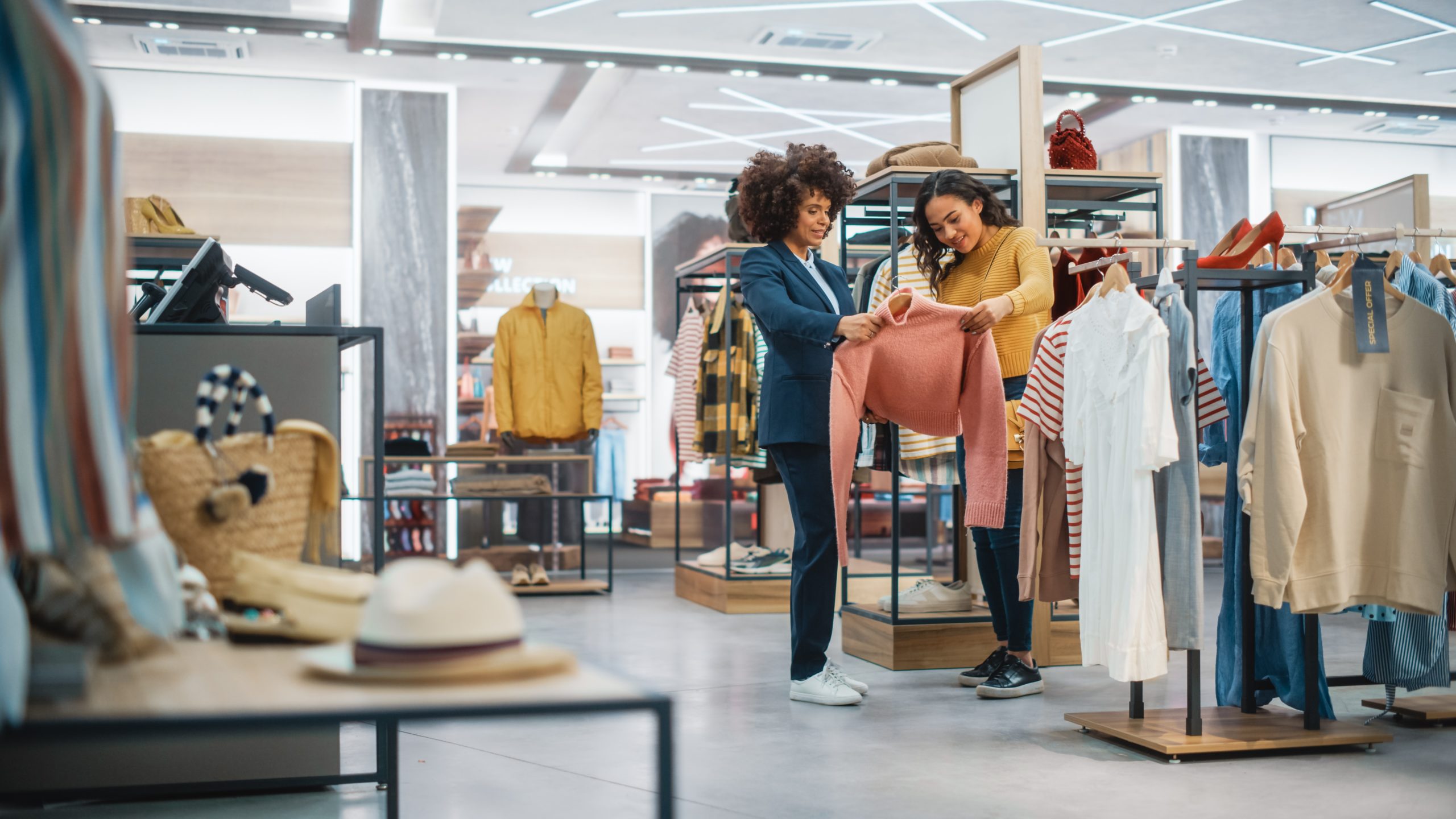 Leveraging Salesforce For Retail